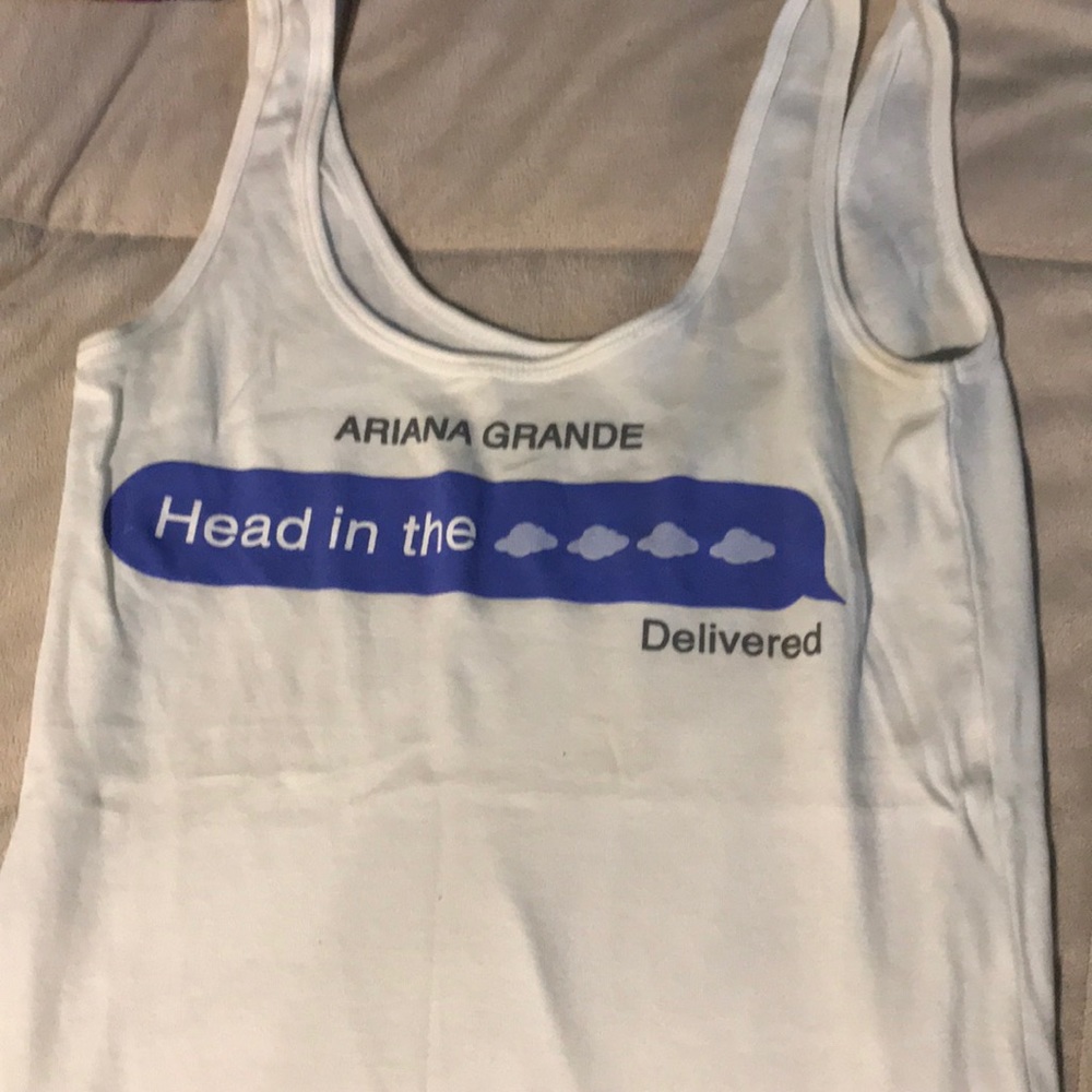 Ariana Grande 💙Honeymoon Tour Merch💙